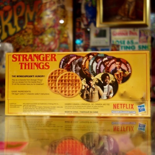 STRANGER THINGS ストレンジャーシングス Eggo カードゲーム