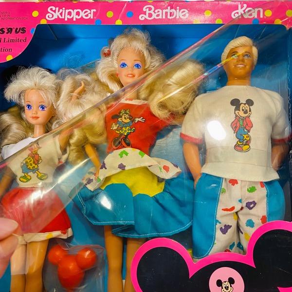 Barbie  Friends Gift set バービー ドレスアップ ミッキー ミニー ドナルド アメリカントイと雑貨のRPM  ビンテージトイ、キャラクター雑貨。店頭販売と通販