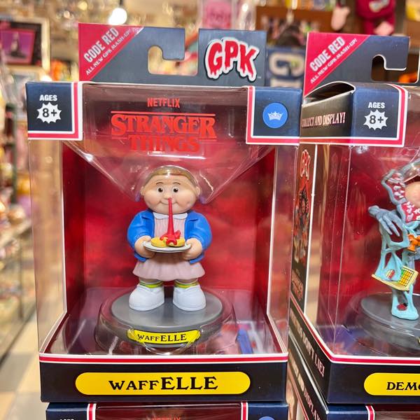 Stranger Things ストレンジャーシングス × Garbage Pail Kids ガーベッジペイルキッズ コレクションフィギュア  4個セット